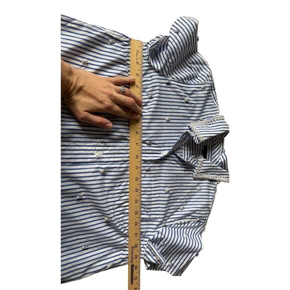 Talbots EMBELLISHED SHORT SHIRT Blouse size S White Blue DAFFODIL STRIPE Button - Picture 6 of 9